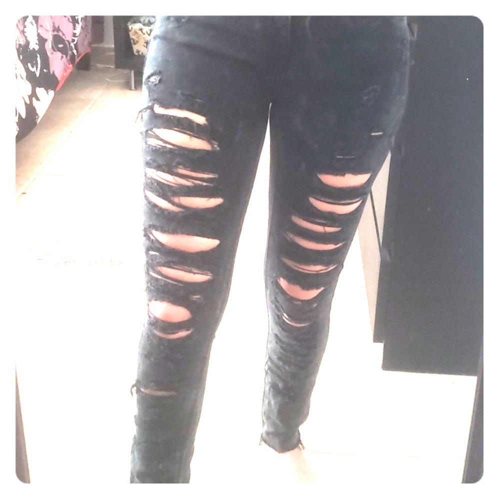 Zara Black Jean's with holes in front legs